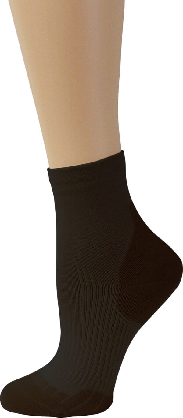 INVIGOR-8™ CREW LENGTH COMPRESSION SOCKS - Image 2